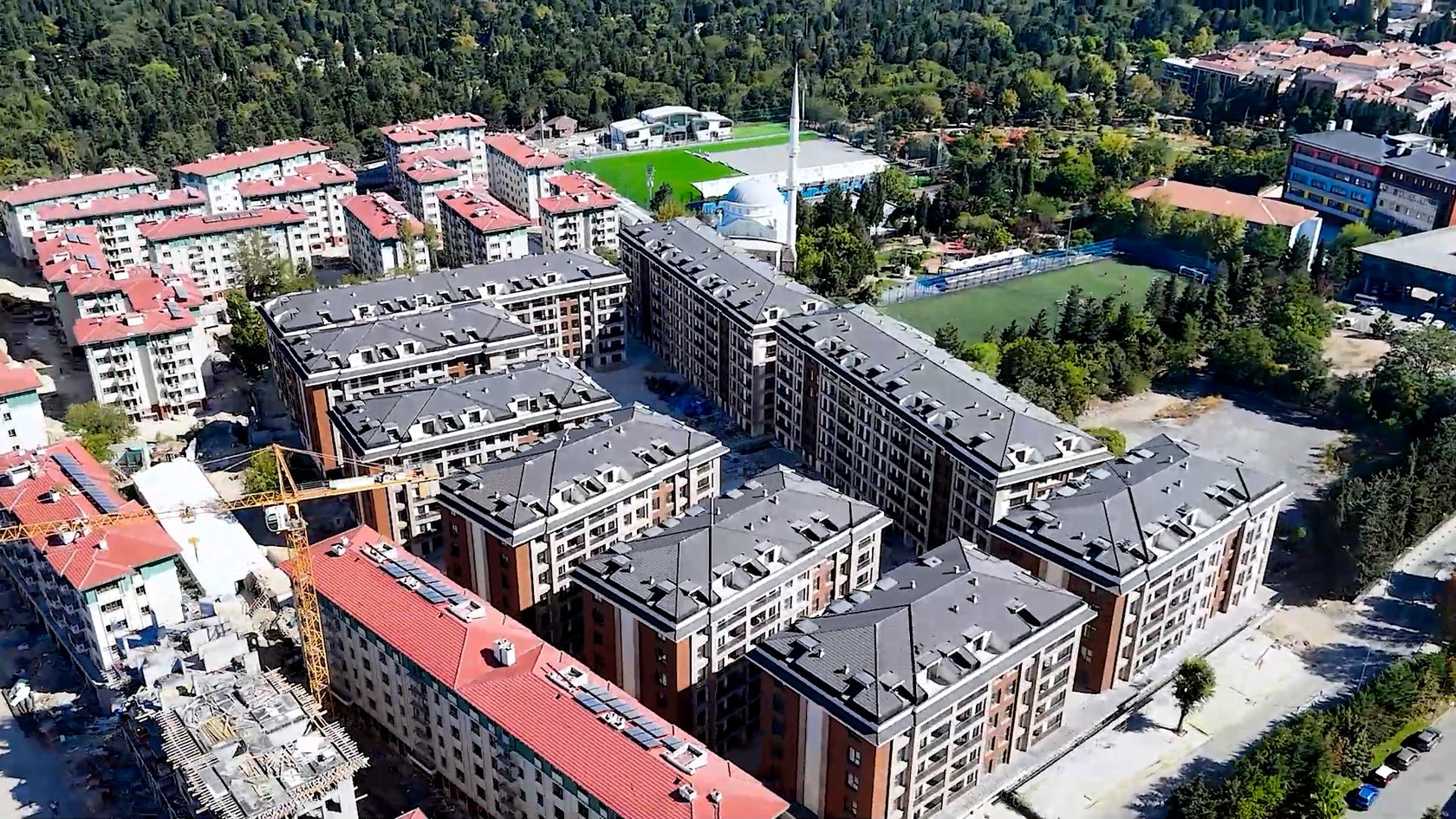 Alya Konutları Merkezefendi blocks and courtyards from above