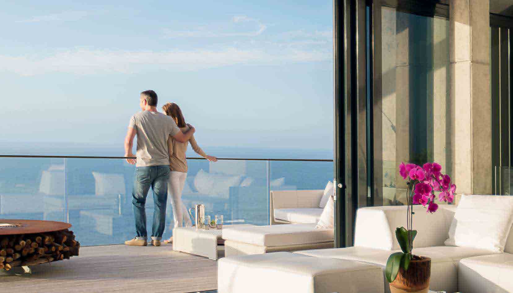 Büyükyalı apartment balcony overlooking the Marmara Sea